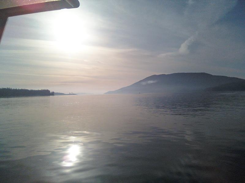 Early morning on Hales Pass.